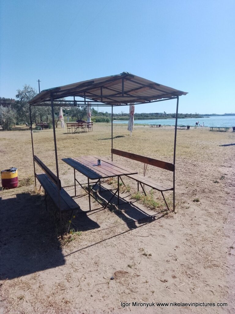 Беседки на базе отдыха "Маяк" в Николаеве.