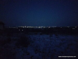 В Воскресенске, пригороде Николаева, ночь.