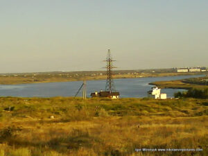 Этот пустырь находится за микрорайоном Северный в Николаеве. Название этого пустыря - Порожнеча.