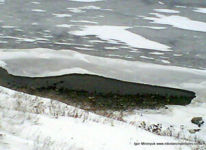 Ингул замёрз зимой, в Порожнече лежит снег.
