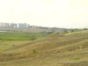 Балка с камышами и Порожнеча и Северный напротив.