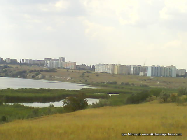 Водные акватории напротив Порожнечи и Северного в Николаеве.