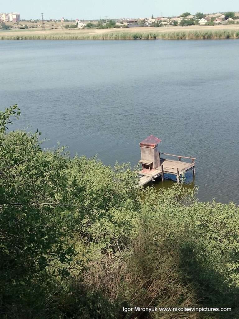 Рыбацкий мостик на Улице Скалистой в Соляных, в Николаеве.