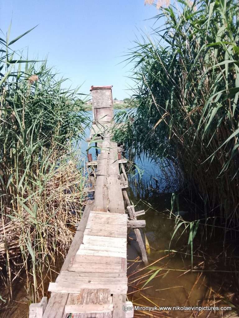 Рыбацкий мостик на Улице Скалистой в Соляных, в Николаеве.