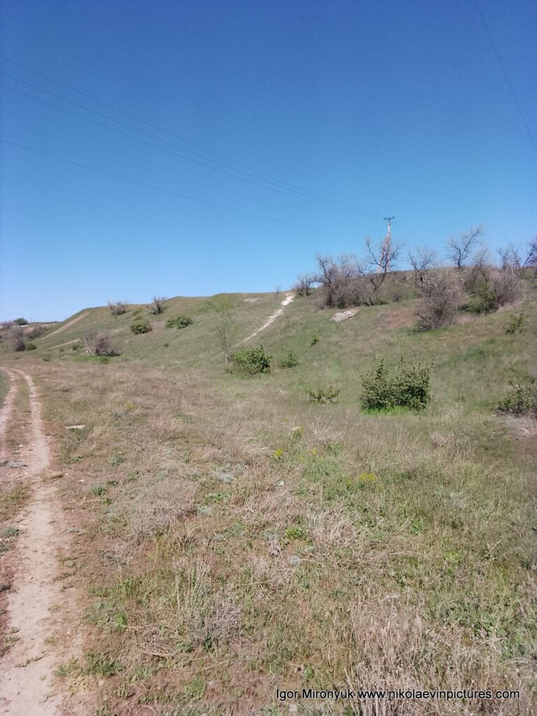 В этой Матвеевской долине есть трассы для внедорожных гонок Matviievka MX Track.