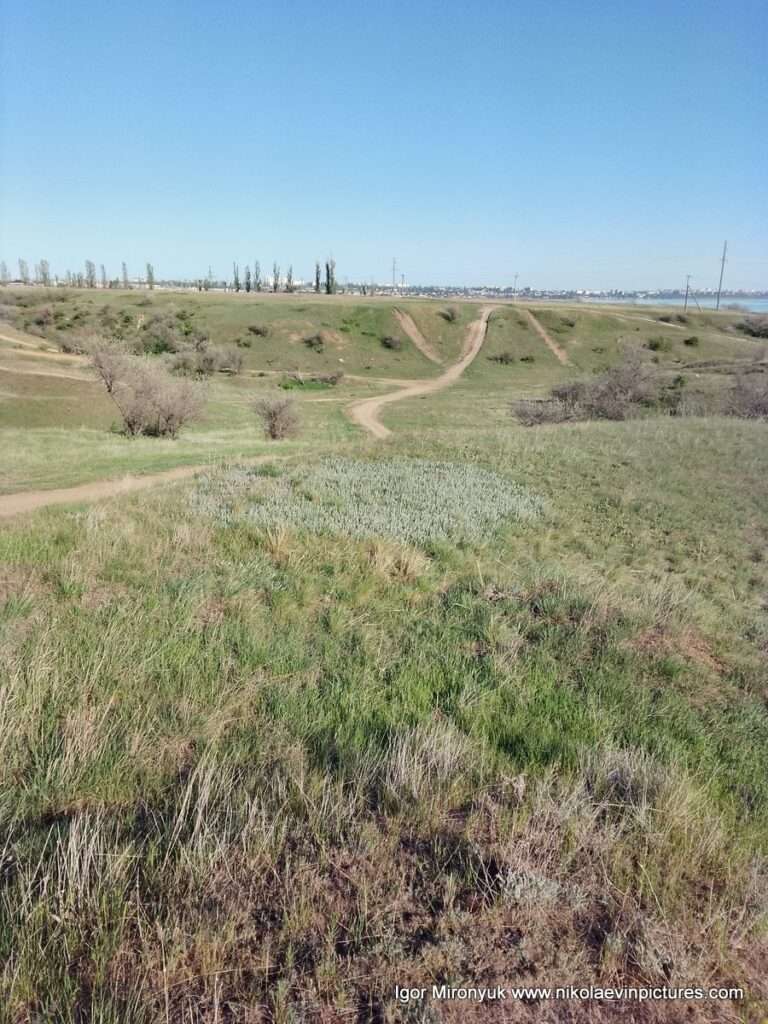Это трасса для внедорожных гонок Matviievka MX Track в Матвеевке, Николаев.