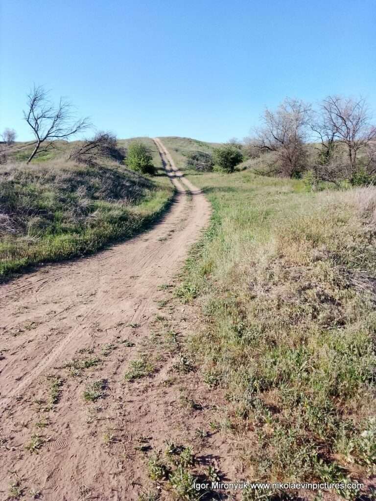 Это трасса для внедорожных гонок Matviievka MX Track в Матвеевке, Николаев.