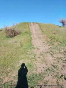 Это трасса для внедорожных гонок Matviievka MX Track в Матвеевке, Николаев.