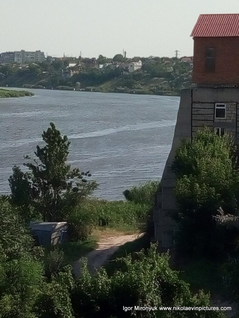 Пейзаж на Соляные с обрыва в Порожнече, в Николаеве.