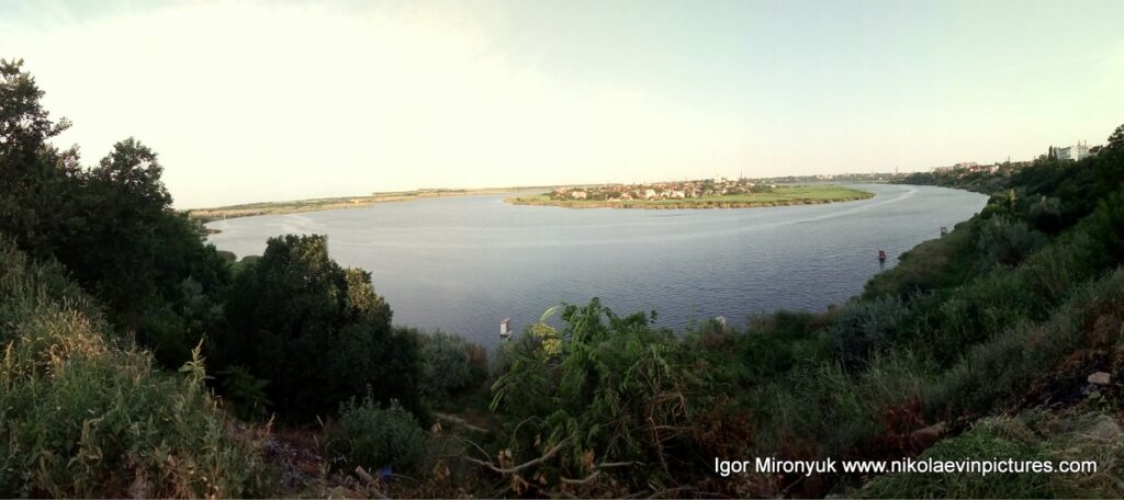 Пейзаж на реку Ингул и Ракетное Урочище.