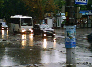 Дождь на Советской, в Николаеве.
