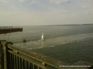 13 Сентября 2009 года - после Дня города, корабль уплыл.