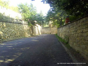 Улица из ракушняка в Николаеве.