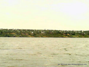 Вид с Лесковской косы на противоположный берег, в Николаеве.