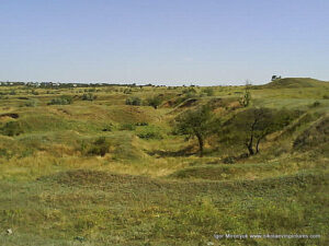 Пустырь Wonderland. Рельеф в Николаеве.
