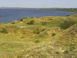 Пустырь Wonderland. Рельеф в Николаеве.