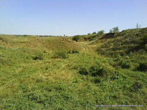 Пустырь Wonderland. Рельеф в Николаеве.