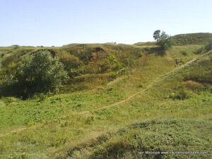 Пустырь Wonderland. Рельеф в Николаеве.