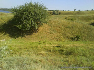 Пустырь Wonderland. Рельеф в Николаеве.