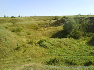 Пустырь Wonderland. Рельеф в Николаеве.