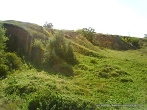 Пустырь Wonderland. Рельеф в Николаеве.
