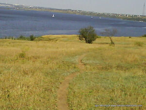 Пустырь Wonderland. Рельеф в Николаеве.