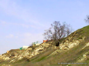 Скалы в Соляных