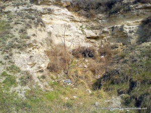 Скалы в Соляных