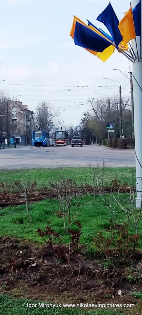 Сухой фонтан - район Николаева, где по горке ездят трамваи, как в Сан-Франциско.