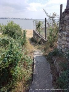 Лестница на пляж в Большой Коренихе, в Николаеве.
