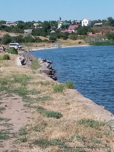 Пляжи в центре Большой Коренихи, в Николаеве.