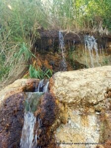 Водопад в Большой Коренихе, в Николаеве.